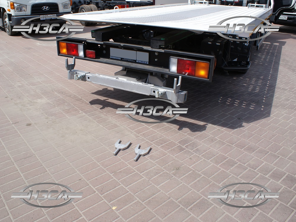 Эвакуатор Hyundai Mighty со сдвижной платформой и брилем