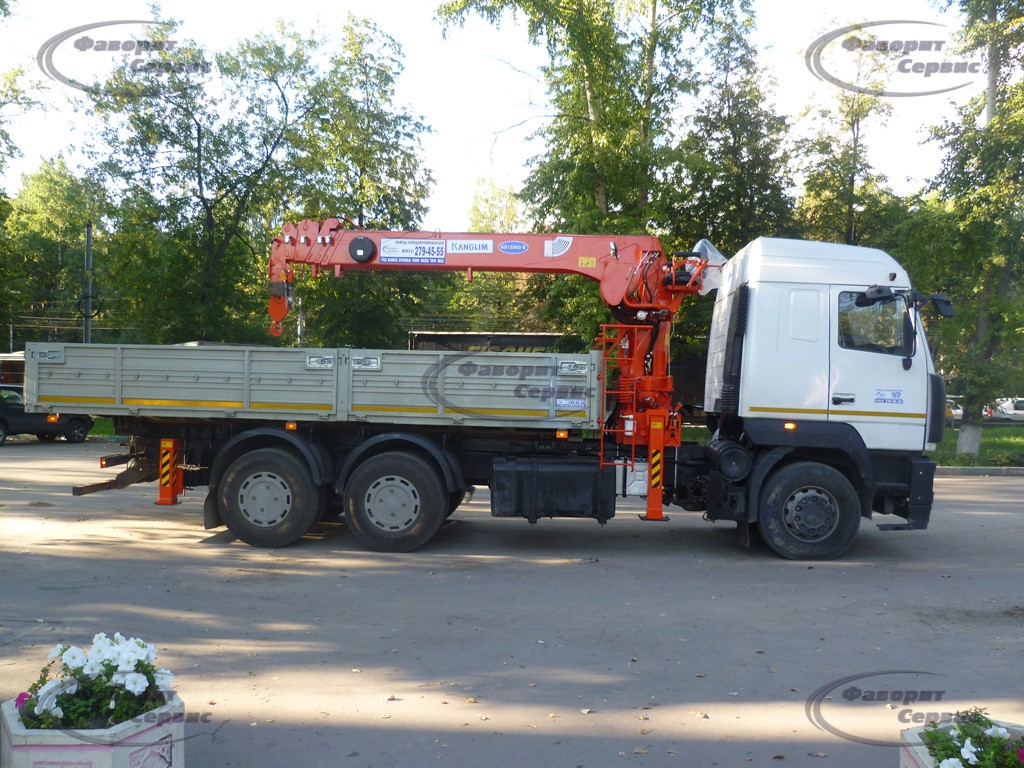 бортовой МАЗ-6312B9 с краном манипулятором КМУ